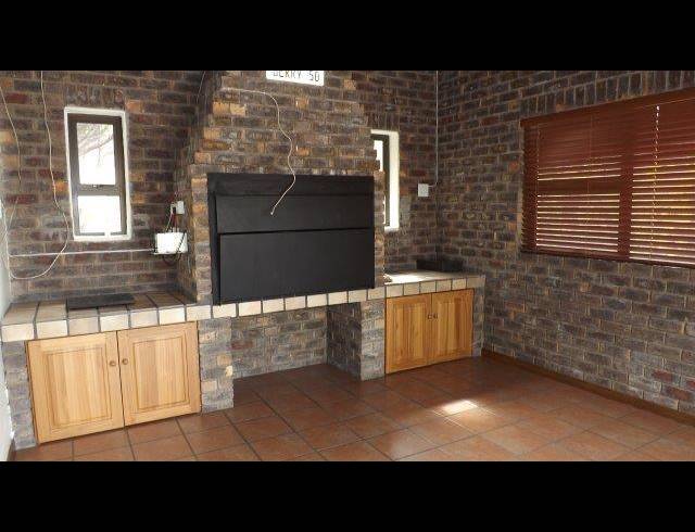 3 BEDROOM HOUSE RENTED IN BLUEWATER BAY
